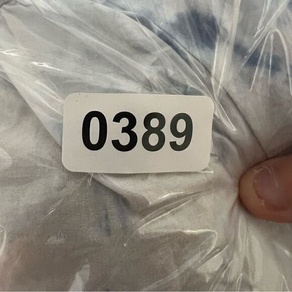 Deeigual  blouse, size medium, floral, tie front, ruffle sleeves, elastic waist - Picture 2 of 6